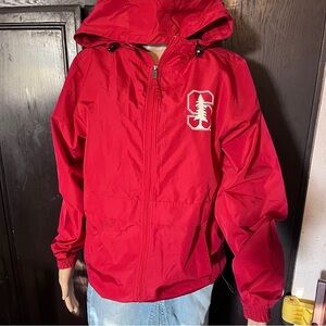 Stanford university, Red windbreaker